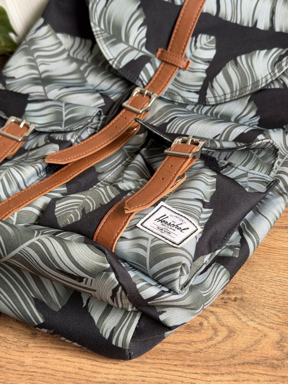 The Herschel Supply Co. Dawson Tropical Retreat Unisex Backpack - School Bag - Picture 15 of 15
